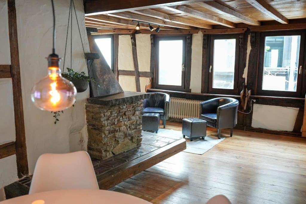 Charmante Fachwerk Wohnung Mit Terrasse In Der Altstadt 科布倫茨 外观 照片